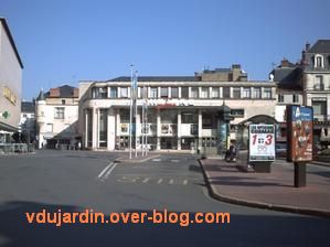 Poitiers, la façade du TAP cinéma (ancien théâtre)