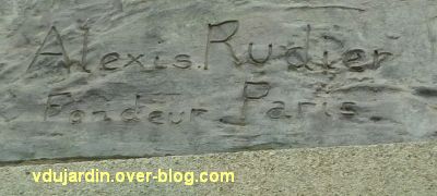 Paris, monument de Joffre par Réal del Sarte, 5, la signature du fondeur Alexis Rudier