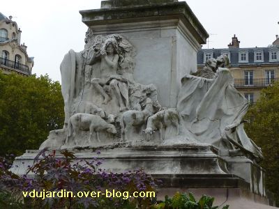 Paris, monument à Pasteur par Falguière, 08, la face avec le berger