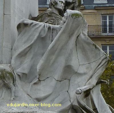 Paris, monument à Pasteur par Falguière, 09, la mort de face