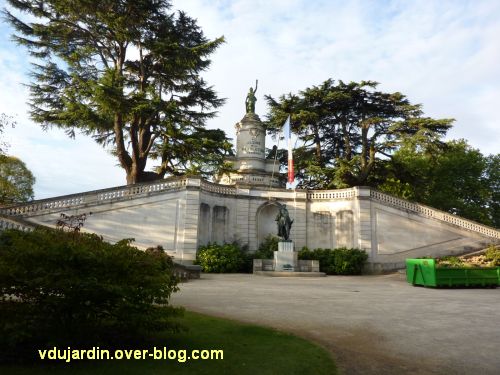 Châtellerault, monument à la révolution et aux morts de 1914-1918, 02, vue générale