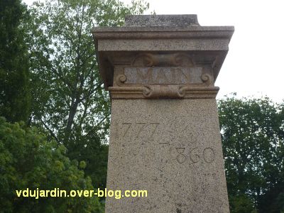 Niort, le socle du monument Main, détail de l'inscription