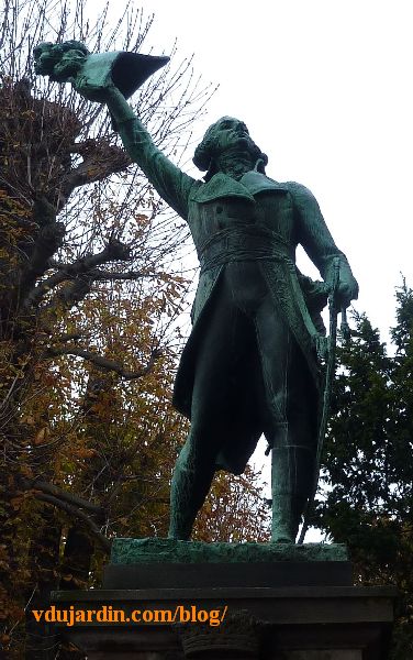 Strasbourg, le monument à Kellermann, la statue de face